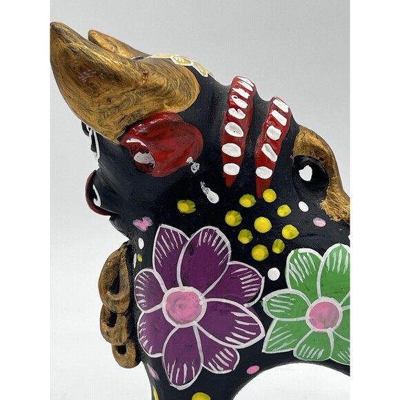 Hand Painted Black Floral Torito de Pucará Folk Art Pottery Bull Figurine Peru - Picture 12 of 16